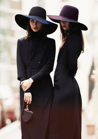 siyah uzun ceket pardesü şapka