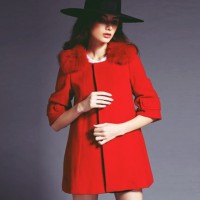 kırmızı yakası kürklü kaşe kadın trend ceket