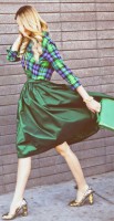 yeşil etek ekose gömlek kadın topuklu ayakkabı